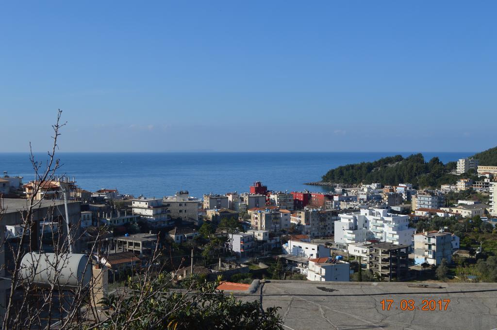 Janakis Apartments Himare Exterior photo