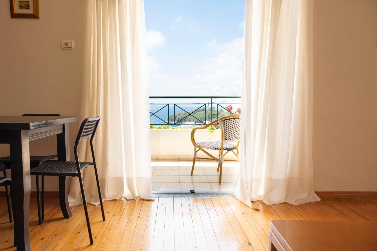 Janakis Apartments Himare Exterior photo